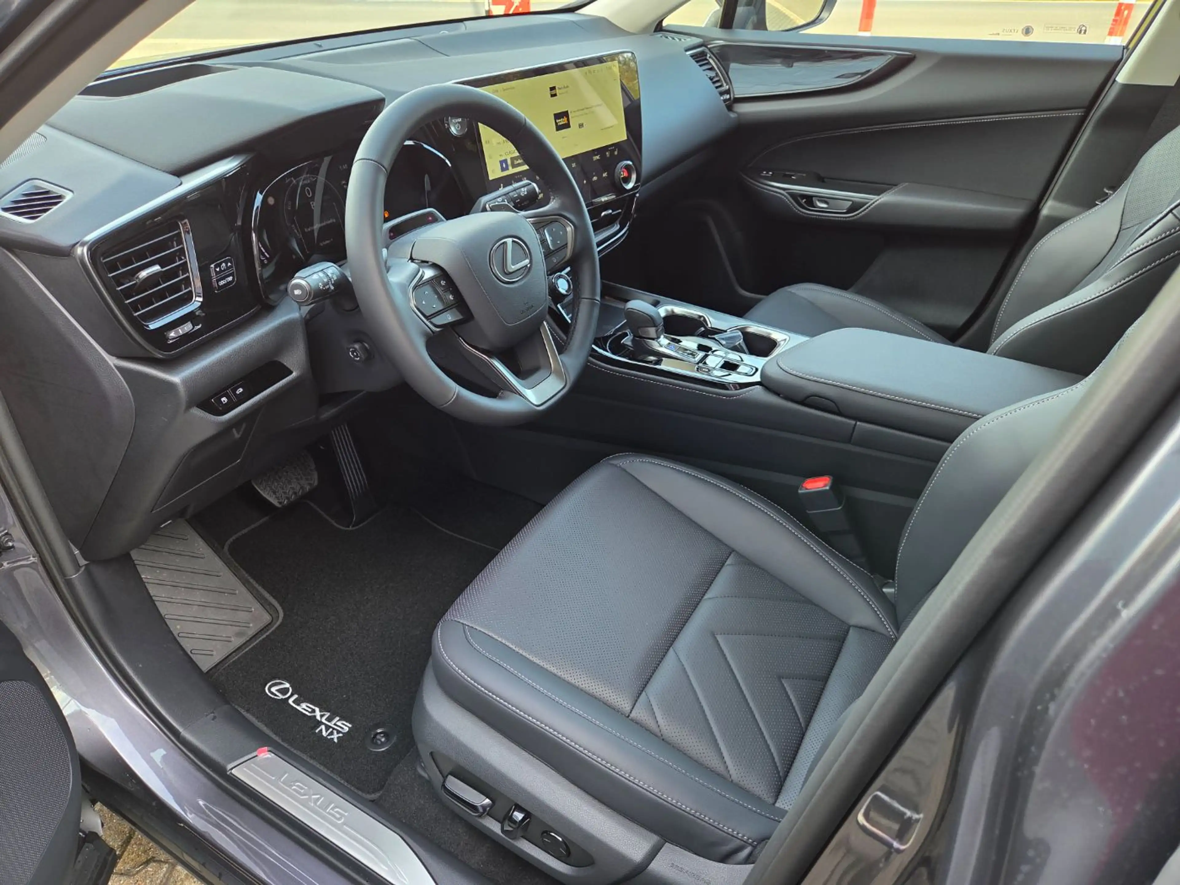 Lexus NX 450h+ NX 450h Advantage (E-Four) Mark Levinson — photo 7
