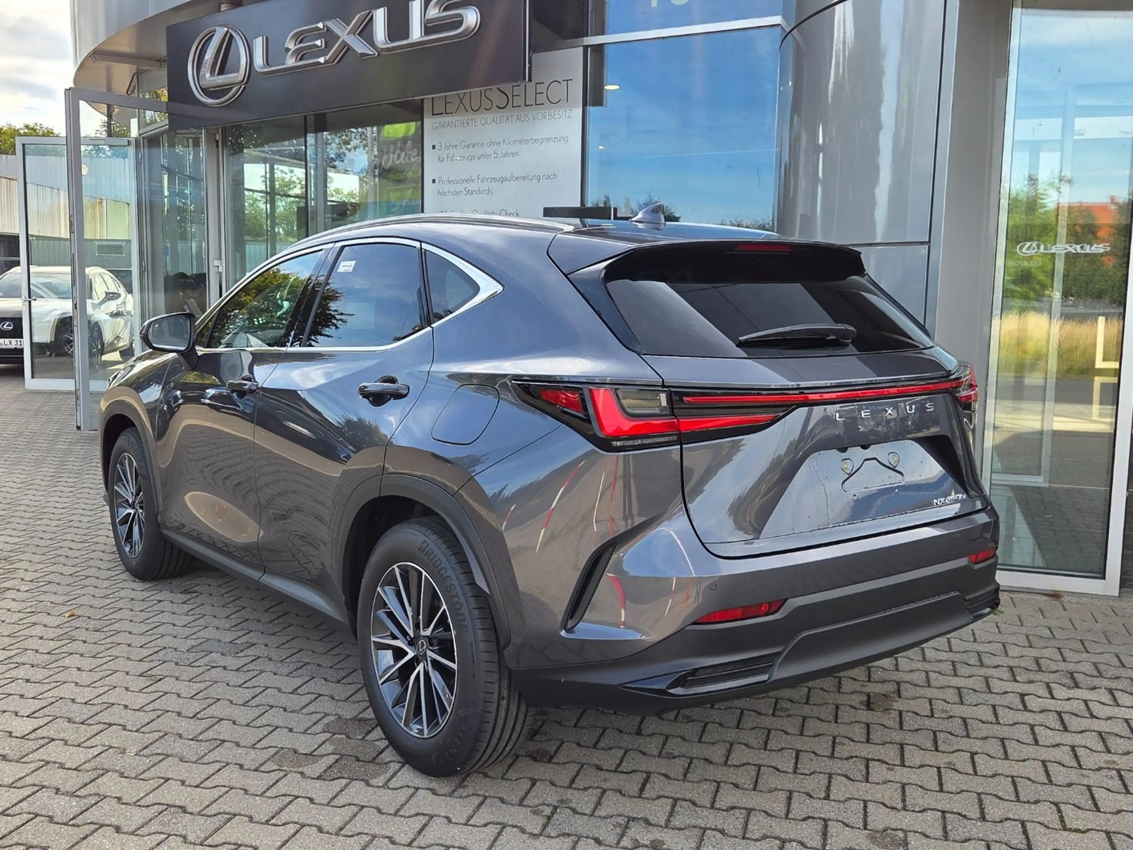Lexus NX 450h+ NX 450h Advantage (E-Four) Mark Levinson — photo 5