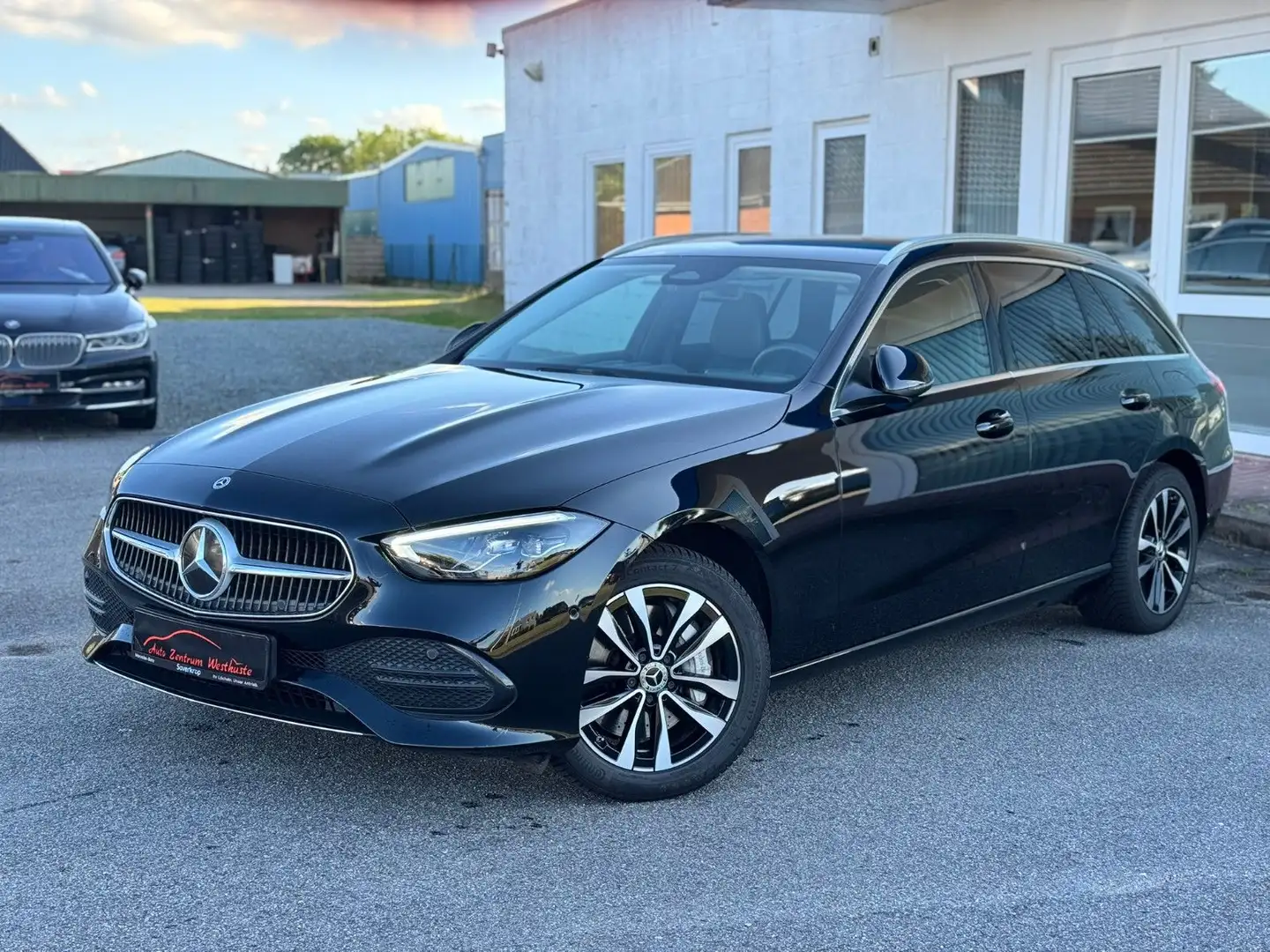 Mercedes-Benz C 300 T e Avantgarde AHK Burmester Kamera Navi Schwarz - 1