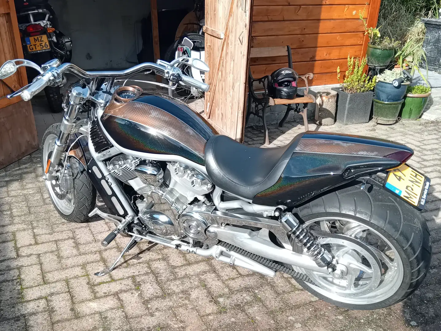 Harley-Davidson V-Rod Custom speciaal paint Bruin - 1