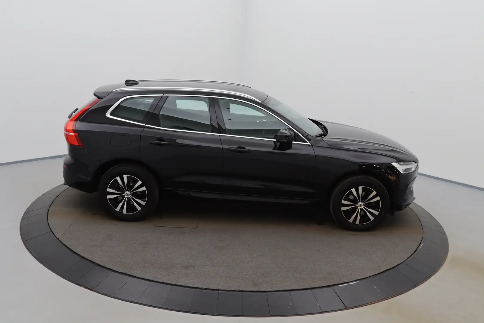 Volvo XC60 2.0 D4 Momentum Pro Geartr. Business LEDER/CUIR LE Noir - 2