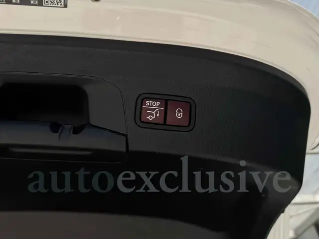 Mercedes-Benz GLE view 14
