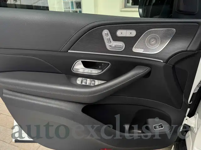 Mercedes-Benz GLE view 12