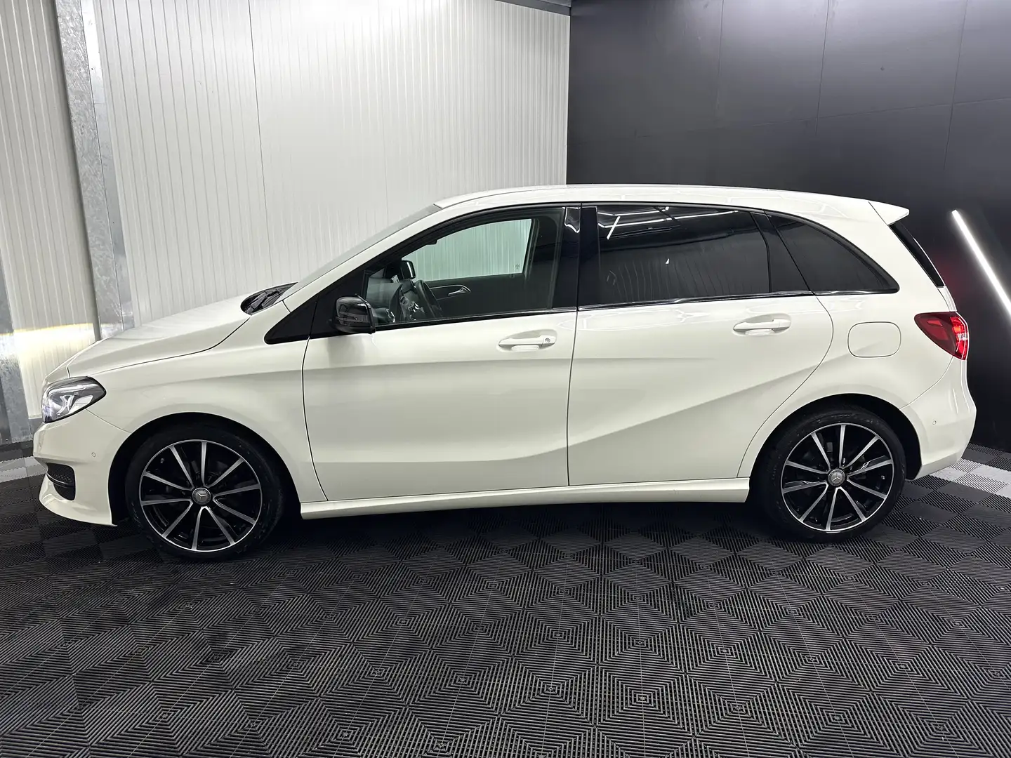 Mercedes-Benz B 160 B 160 CDI *8-fach bereift Weiß - 2