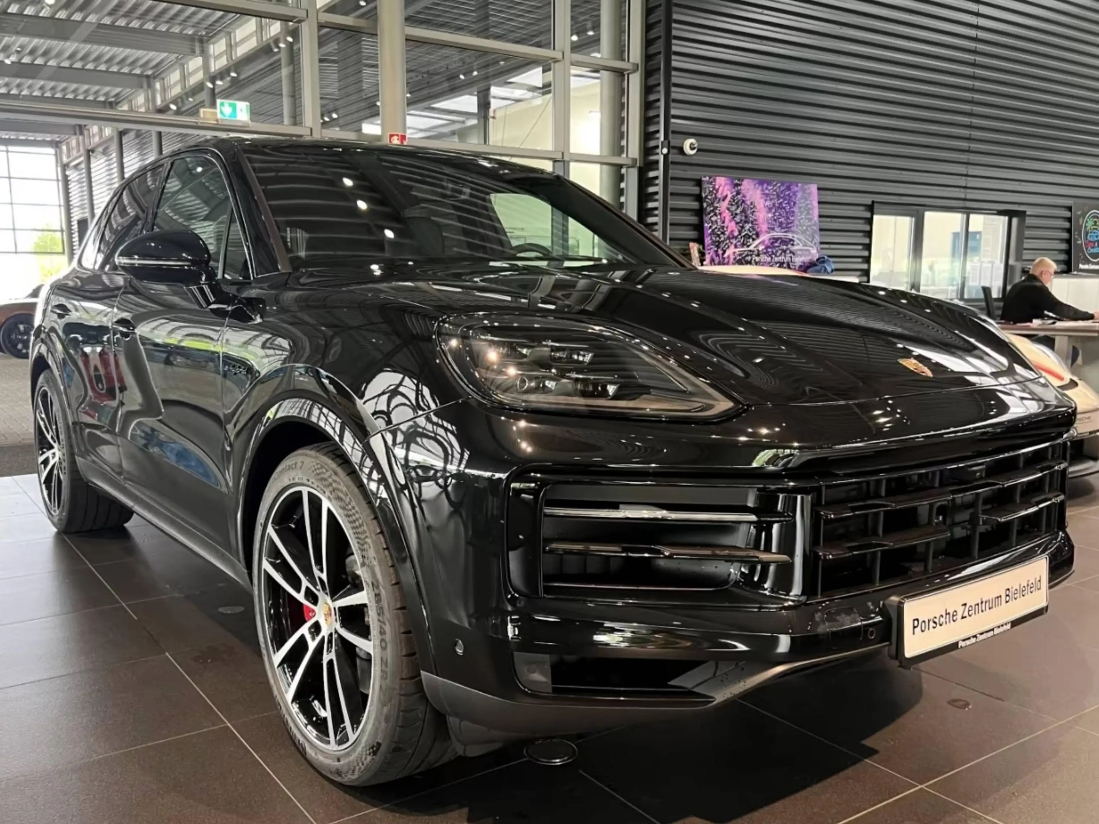 Porsche Cayenne S E-Hybrid — photo 8