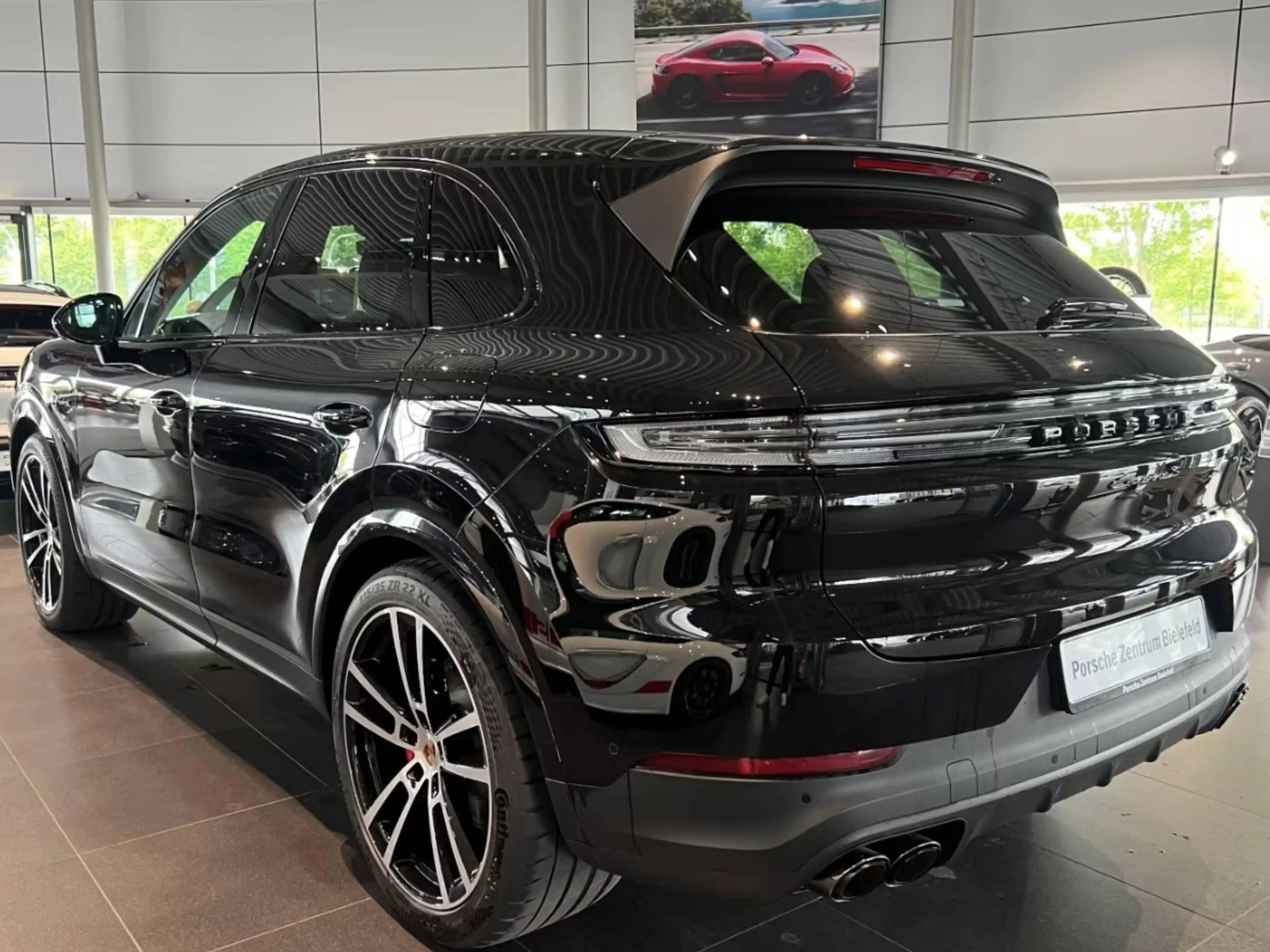 Porsche Cayenne S E-Hybrid — photo 4