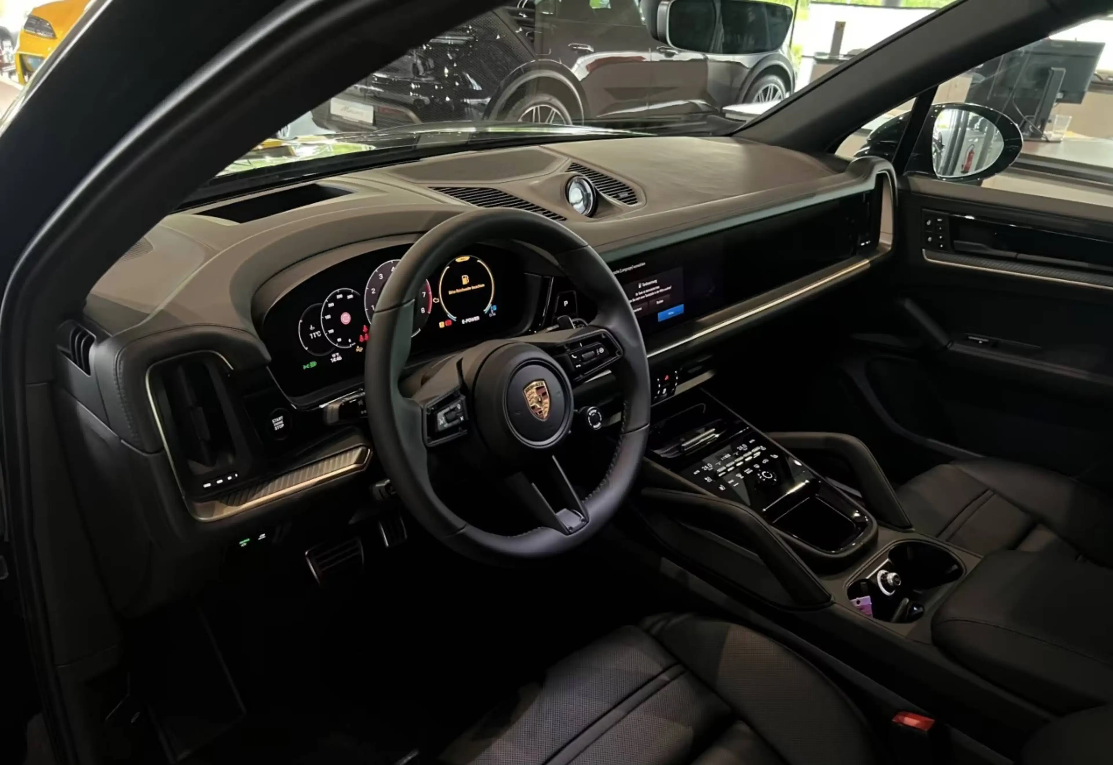 Porsche Cayenne S E-Hybrid — photo 13