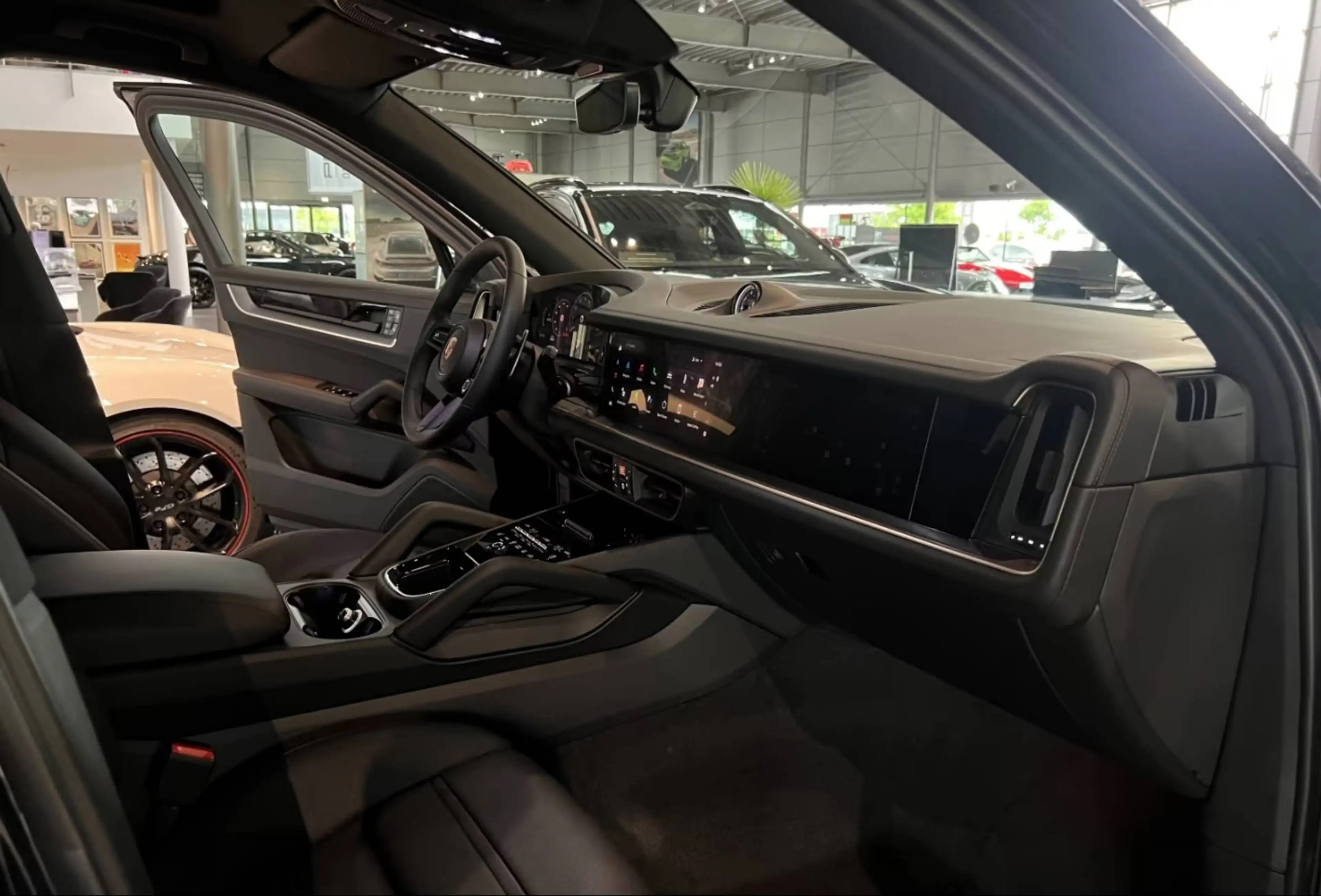 Porsche Cayenne S E-Hybrid — photo 10