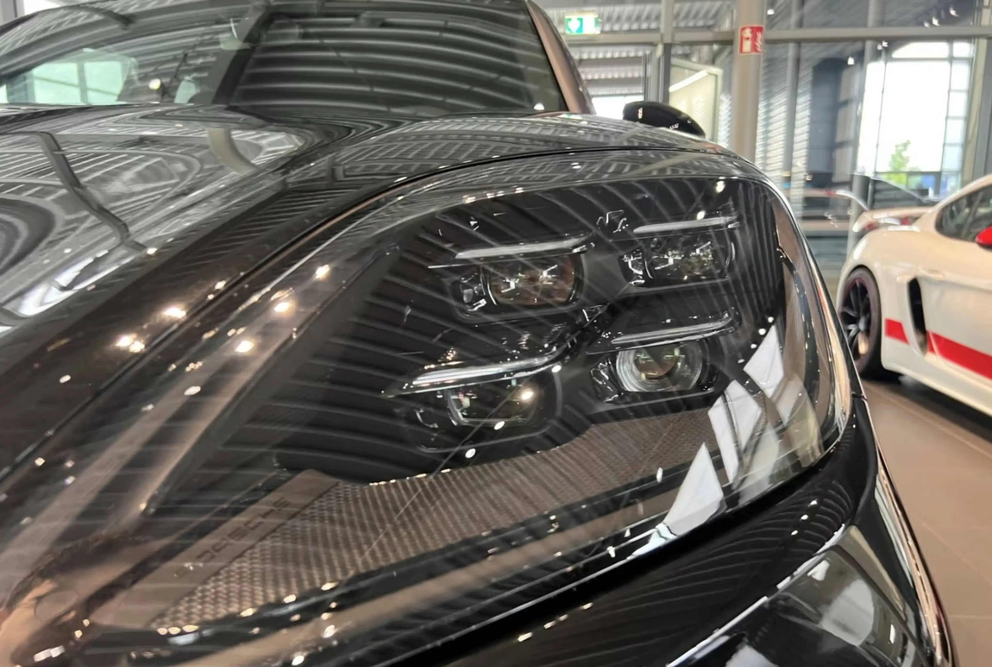 Porsche Cayenne S E-Hybrid — photo 12