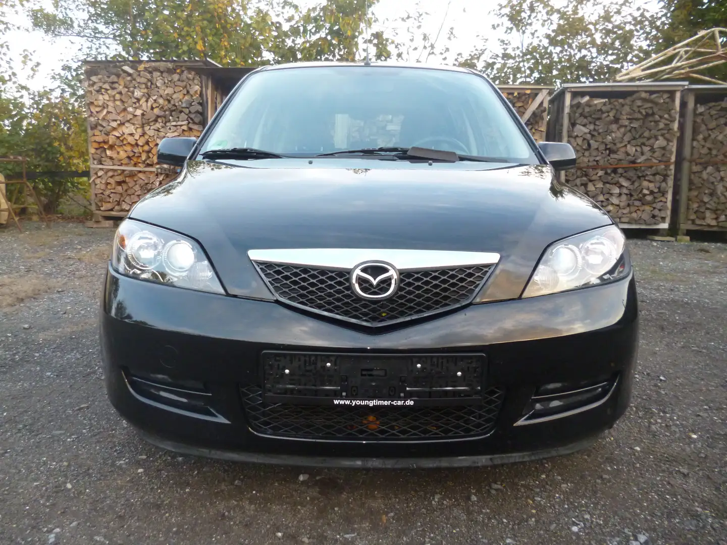 Mazda 2 2 1.4l Active, Klima, 1.Hand, AHK, TÜV NEU Schwarz - 1