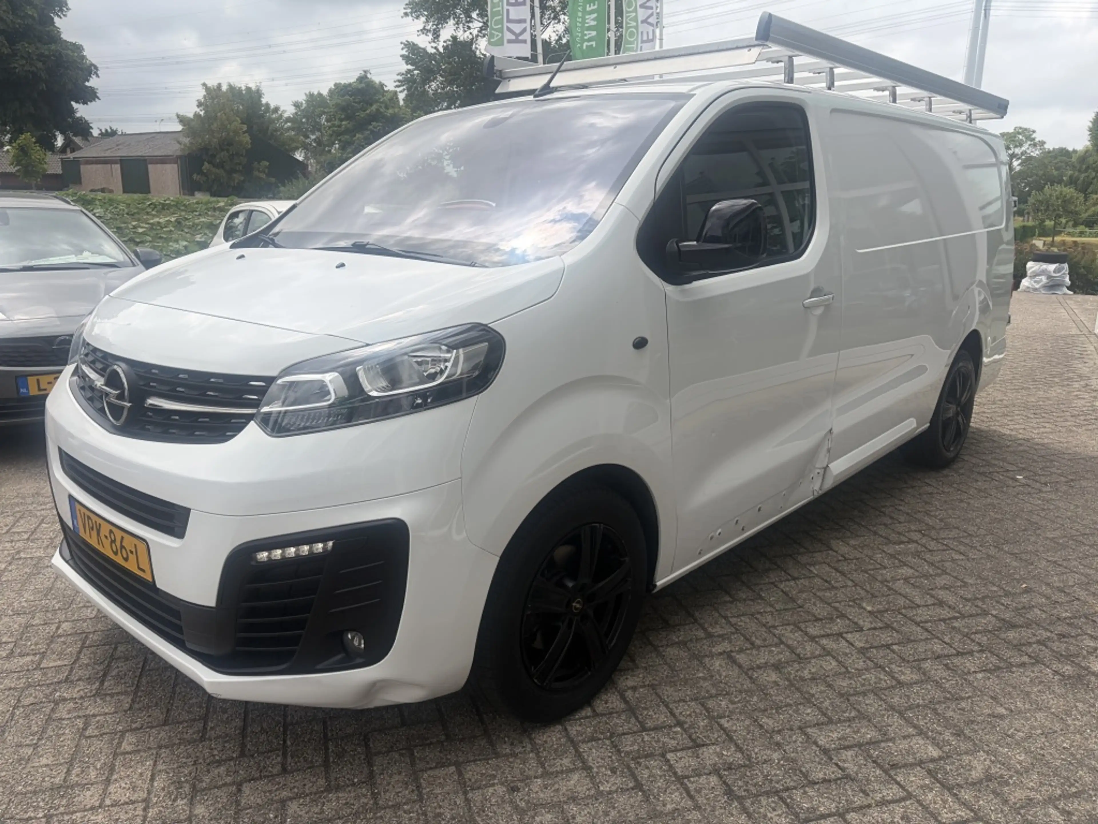 Opel Vivaro 2.0 CDTI L3H1 Innov. HANDEL / EXPORT / LICHTE SCHA — photo 2