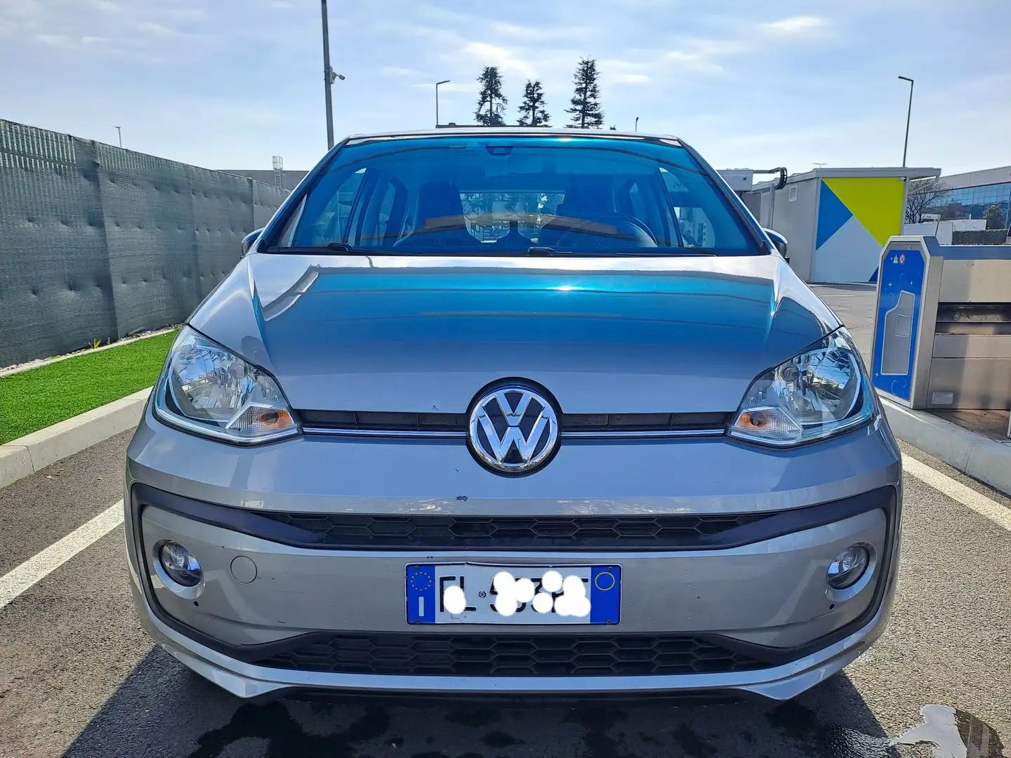 Volkswagen up! up! 5p 2017 5p 1.0 High 75cv asg Gri - 1