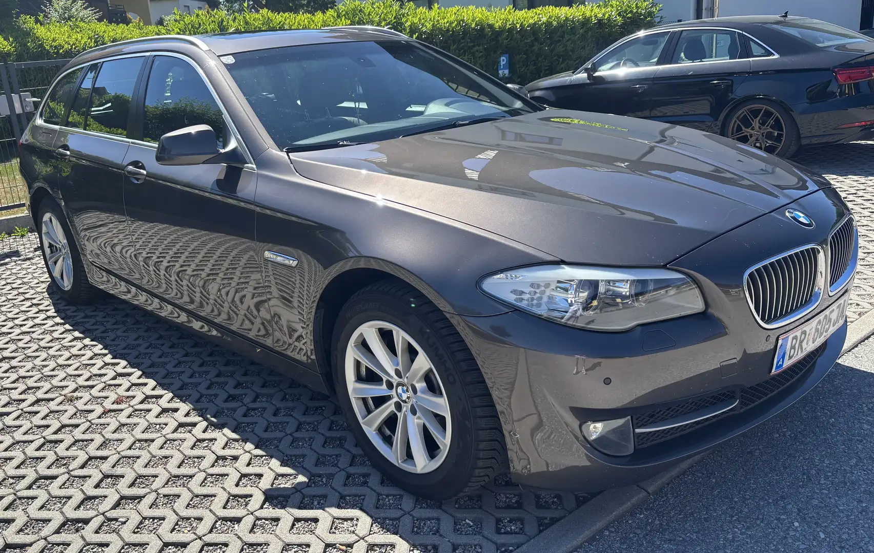 BMW 530 530d xDrive Touring Österreich-Paket Aut. - 2