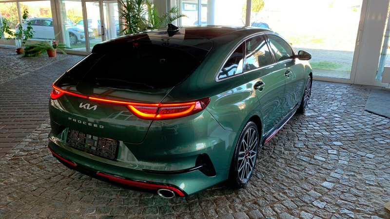 Kia ProCeed / pro_cee'd ProCeed 1.6 GT 18"/Digitaltacho/Online/Komf/Pano — photo 6
