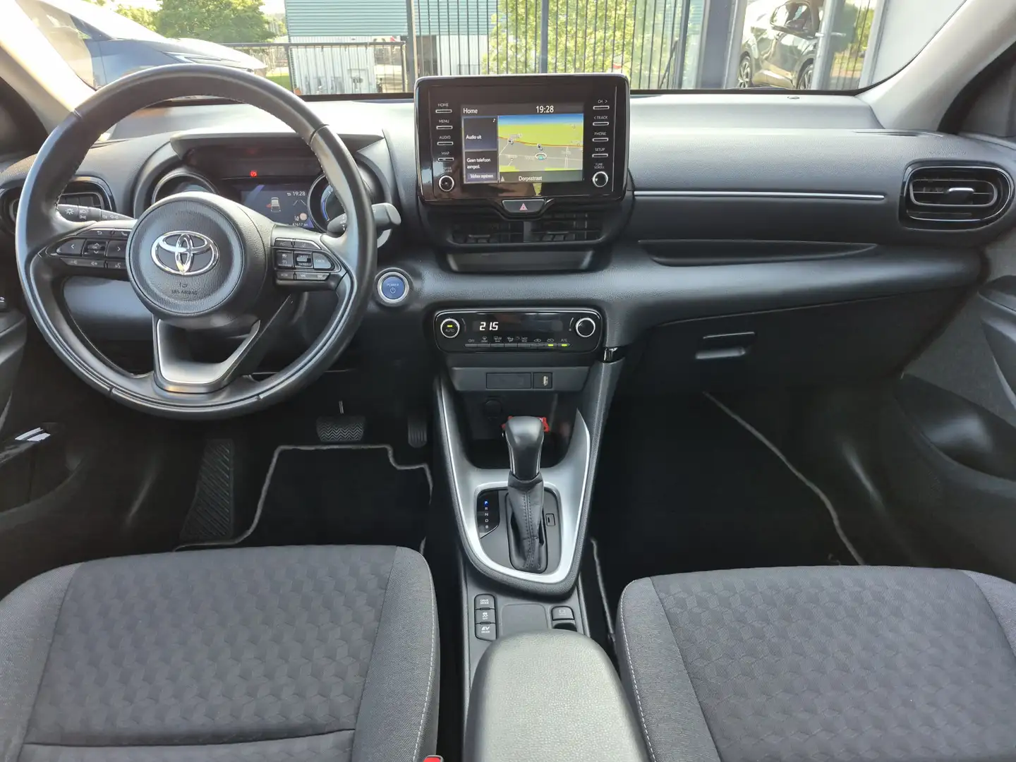 Toyota Yaris 1.5 Hybrid Dynamic Trekhaak | Navigatie Grün - 2