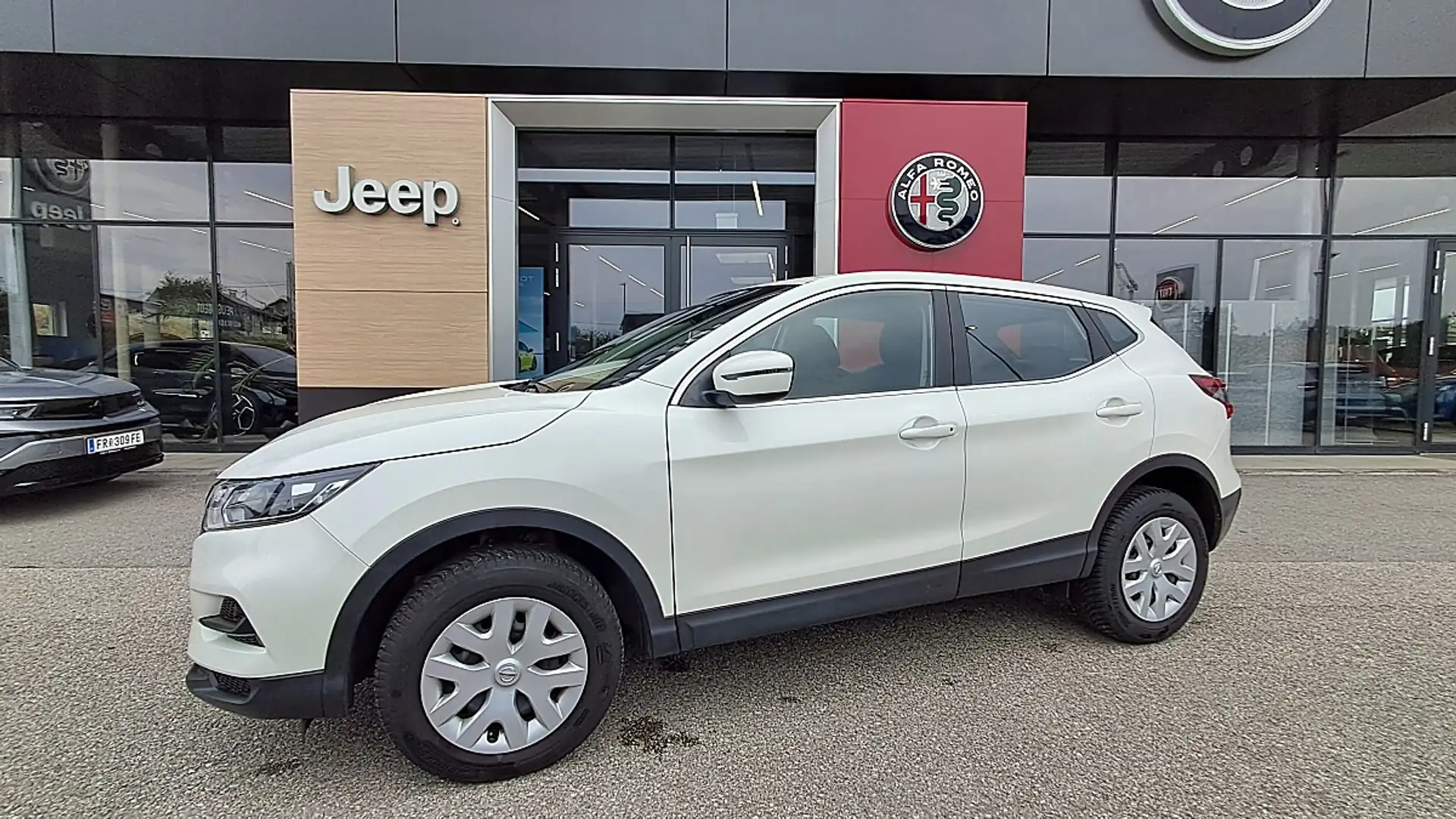 Nissan Qashqai 1,2 DIG-T Acenta Weiß - 2
