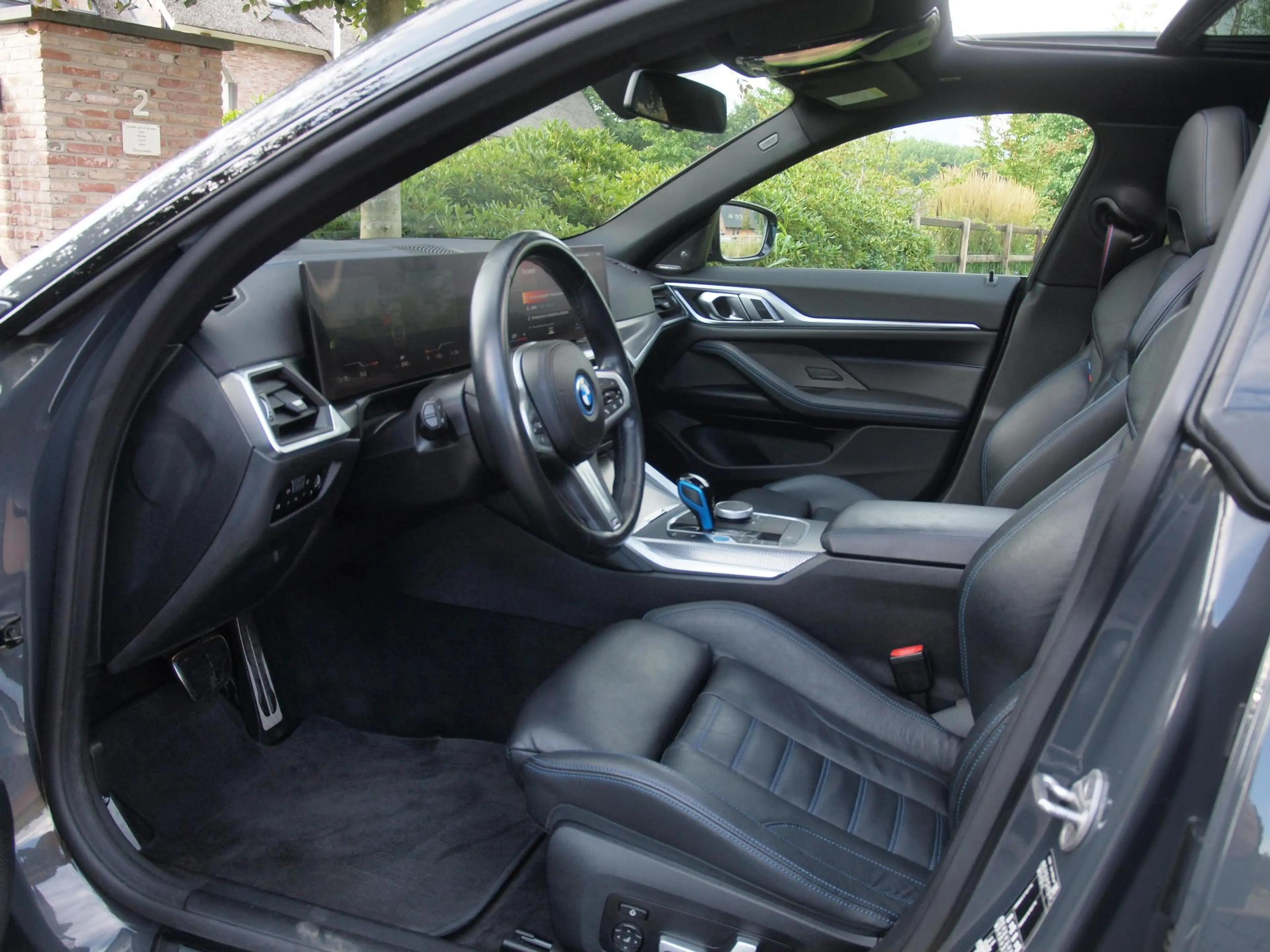 BMW i4 eDrive40 High Executive 84 kWh | M-Pakket | Schuif — photo 15