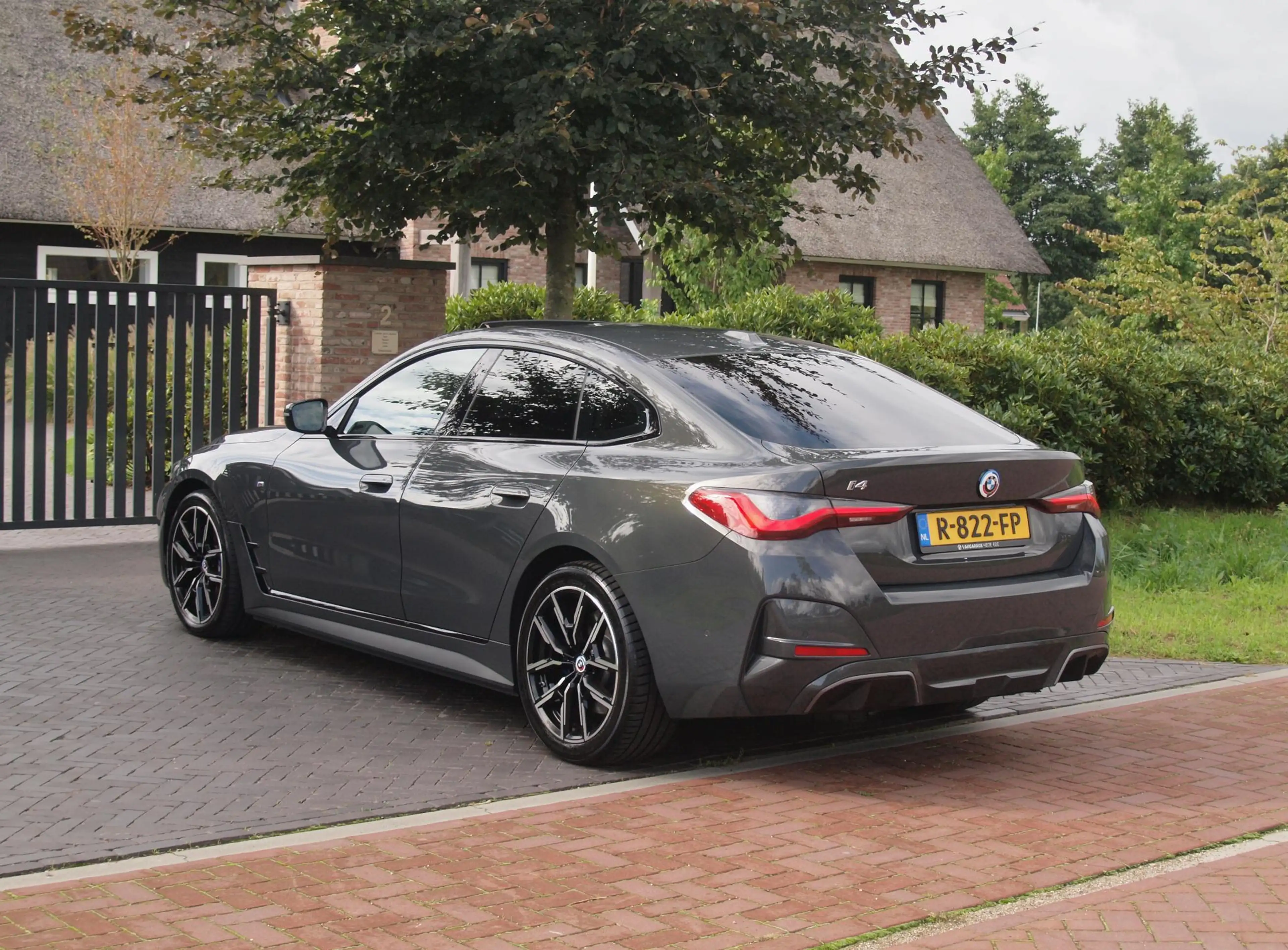 BMW i4 eDrive40 High Executive 84 kWh | M-Pakket | Schuif — photo 8
