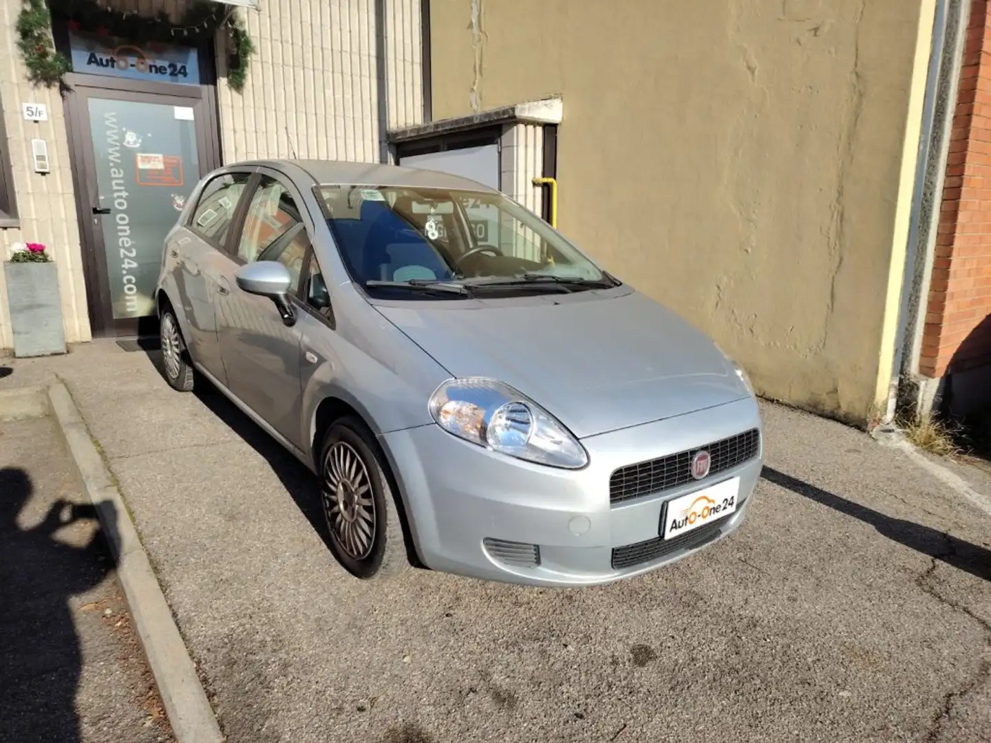 Fiat Grande Punto 1.2 5 porte Dynamic FUN NEOPATENTATI Argento - 1