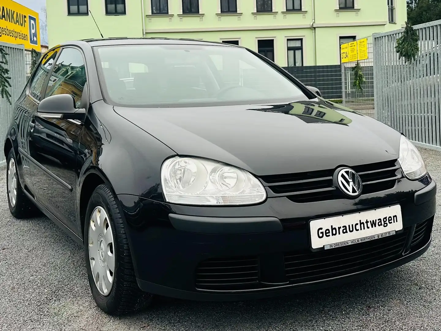 Volkswagen Golf Trendline 2.HAND 95000 KM KLIMA EURO 4 Schwarz - 1