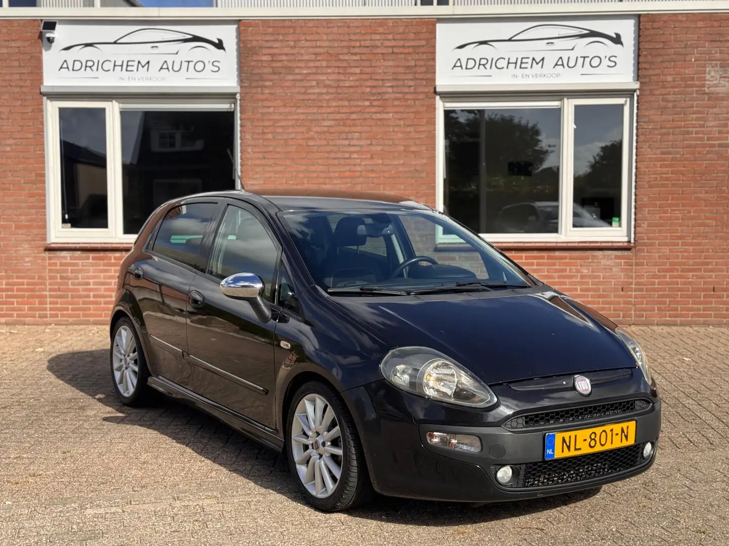 Fiat Punto Evo 1.4-16V Multiair Sport PDC Nw APK 135PK Zwart - 1