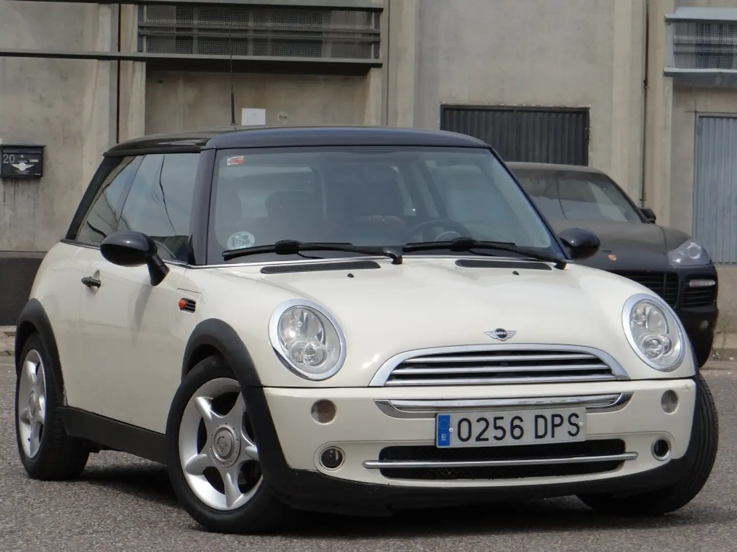 MINI Cooper Weiß - 1