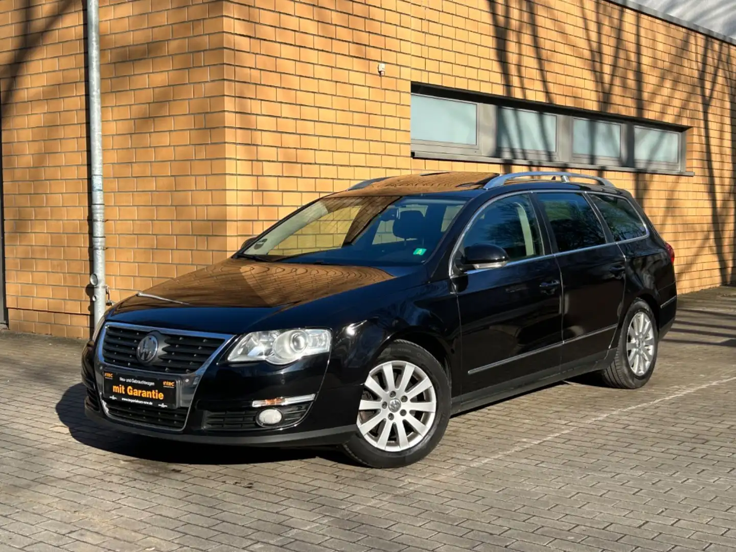 Volkswagen Passat Variant Comfortline/AUTOMATIK/KLIMAAUTO/N Black - 1