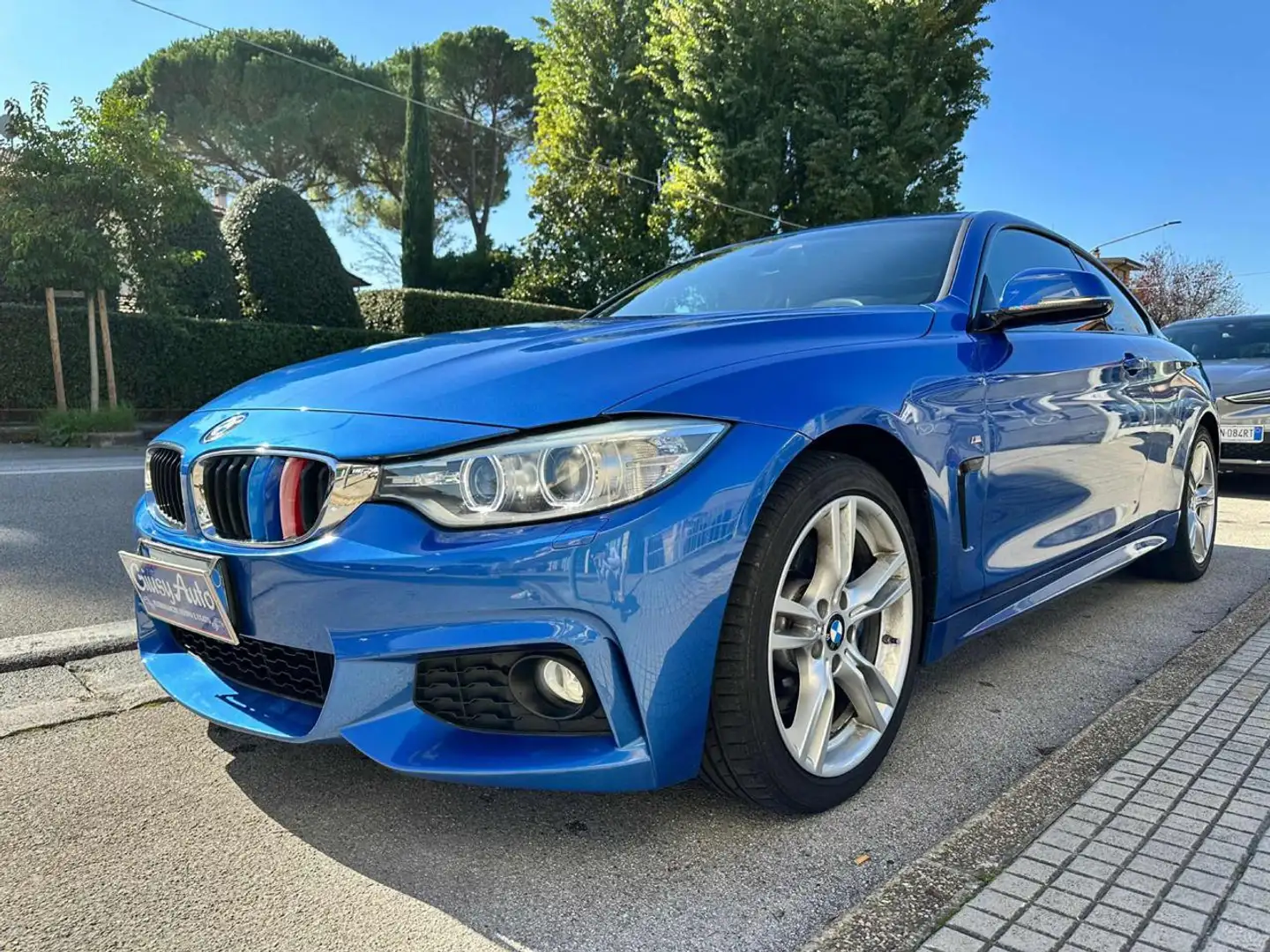 BMW 420 d Coupé Msport Blau - 1