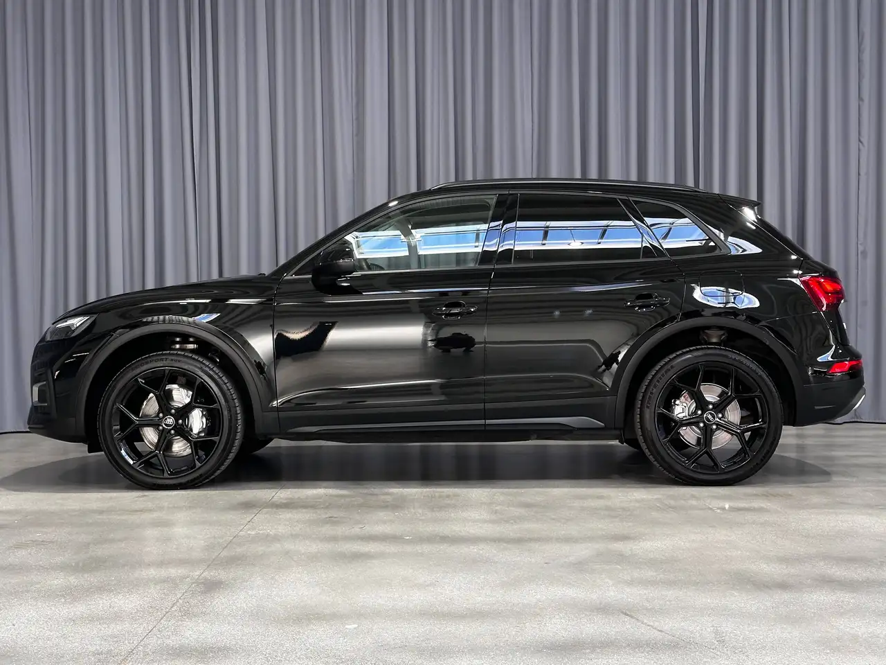 Audi Q5 PHEV 50 TFSIe Quattro S tronic *HUD*LEDER*VIRTUAL COCKPIT*FULL LED*SPORTSTOELEN*NAVI*, миниатюра 2