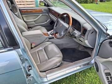 XJ XL 3.2 Executice RECHTSLENKER mit 5300,- € WERTGUTACHTEN