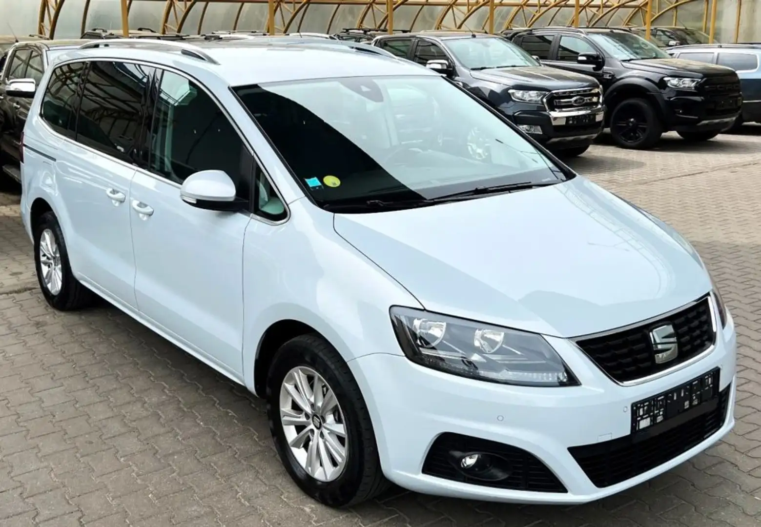 SEAT Alhambra 2.0 TDI 150 CV DSG FR Line Bianco - 2