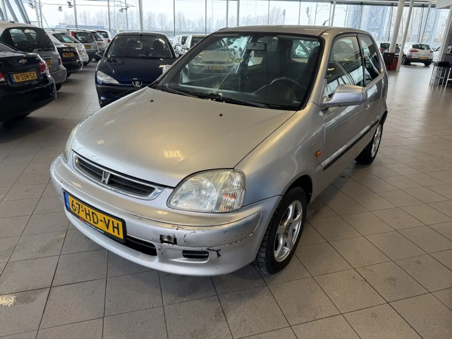 Honda Logo 1.3i Grau - 1