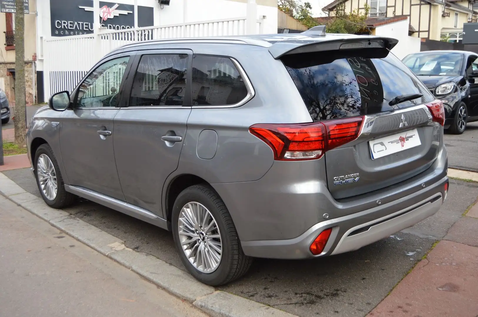 Mitsubishi Outlander PHEV TWIN MOTOR INTENSE BUSINESS 4WD EURO6D-T EVAP Gris - 2