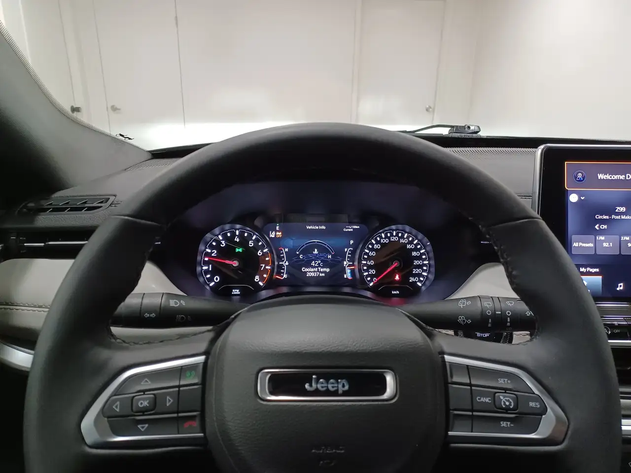 Jeep Compass снимка Jeep Compass