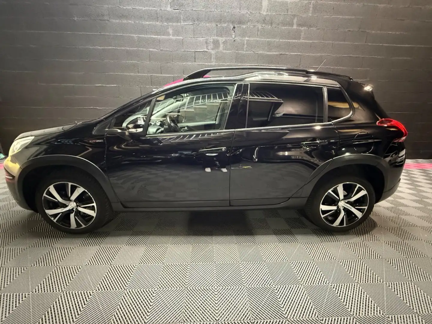 Peugeot 2008 PureTech 130ch SS BVM6 GT Line (REPROG ETHANOL) Noir - 2
