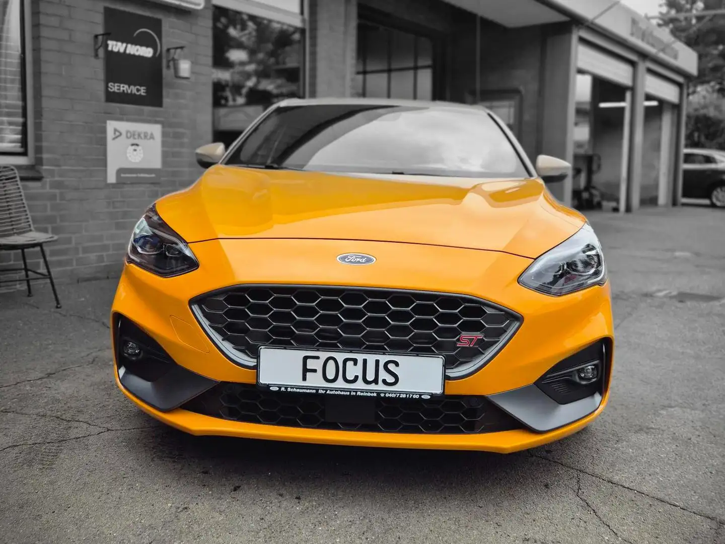 Ford Focus ST Orange - 2
