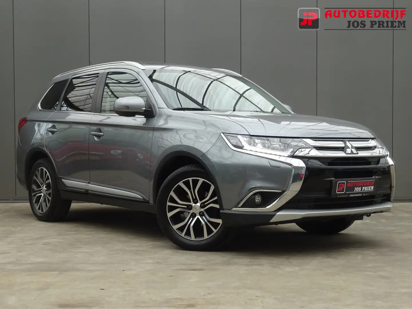 Mitsubishi Outlander 2.2 DI-D Instyle 4WD * 7 PERSOONS * MEEST LUXE UIT Grijs - 2