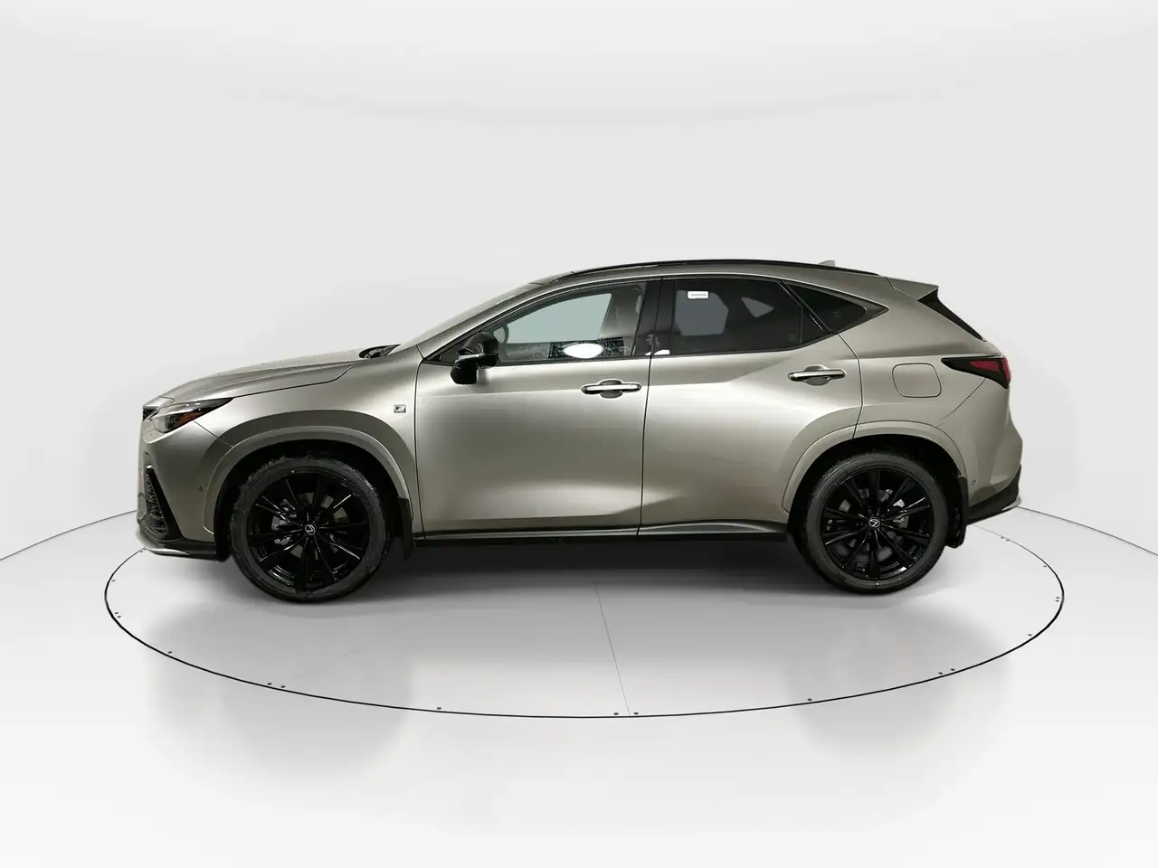 Lexus NX снимка Lexus NX