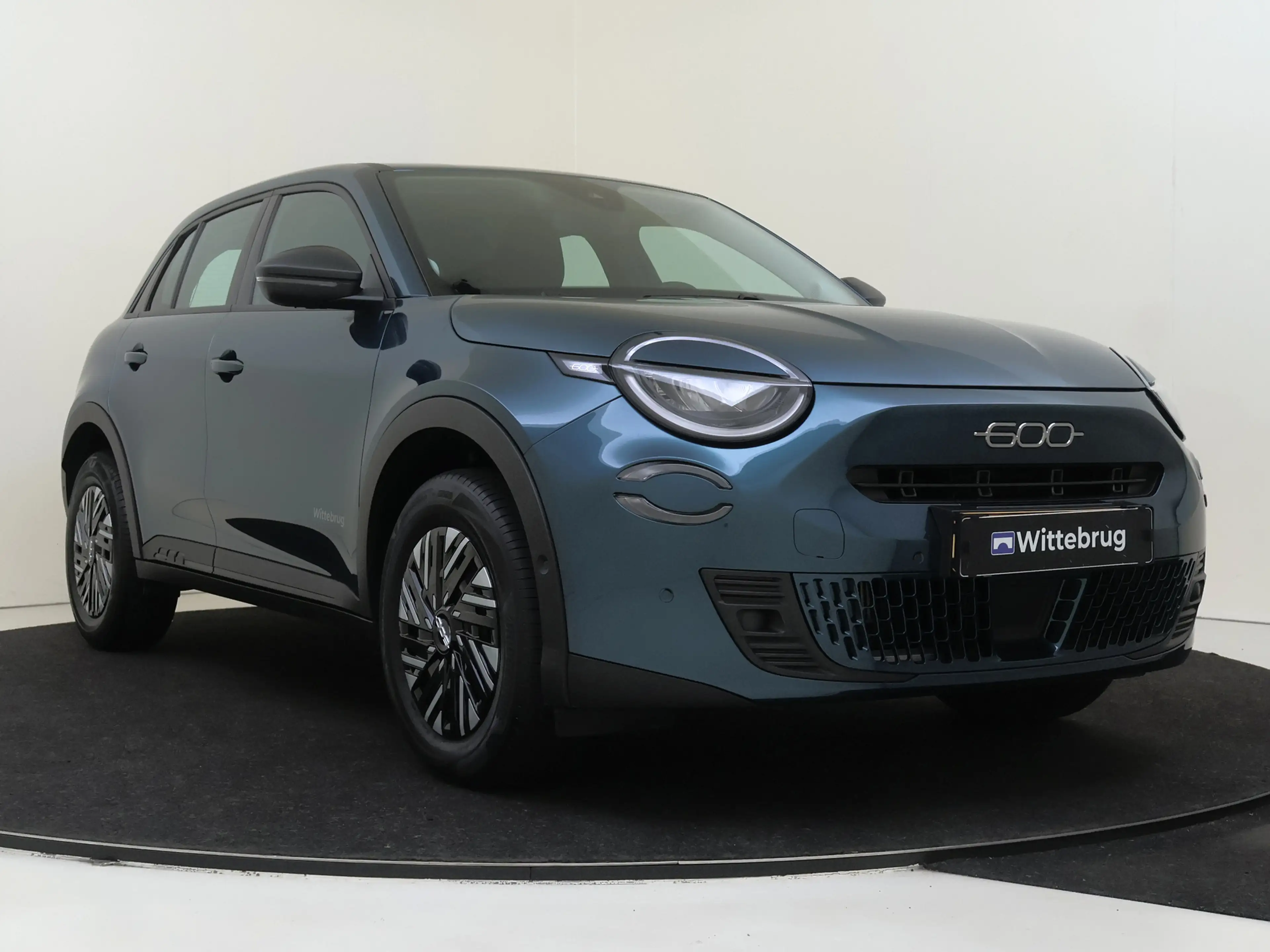 Fiat 600 1.2 Hybrid Urban — photo 3