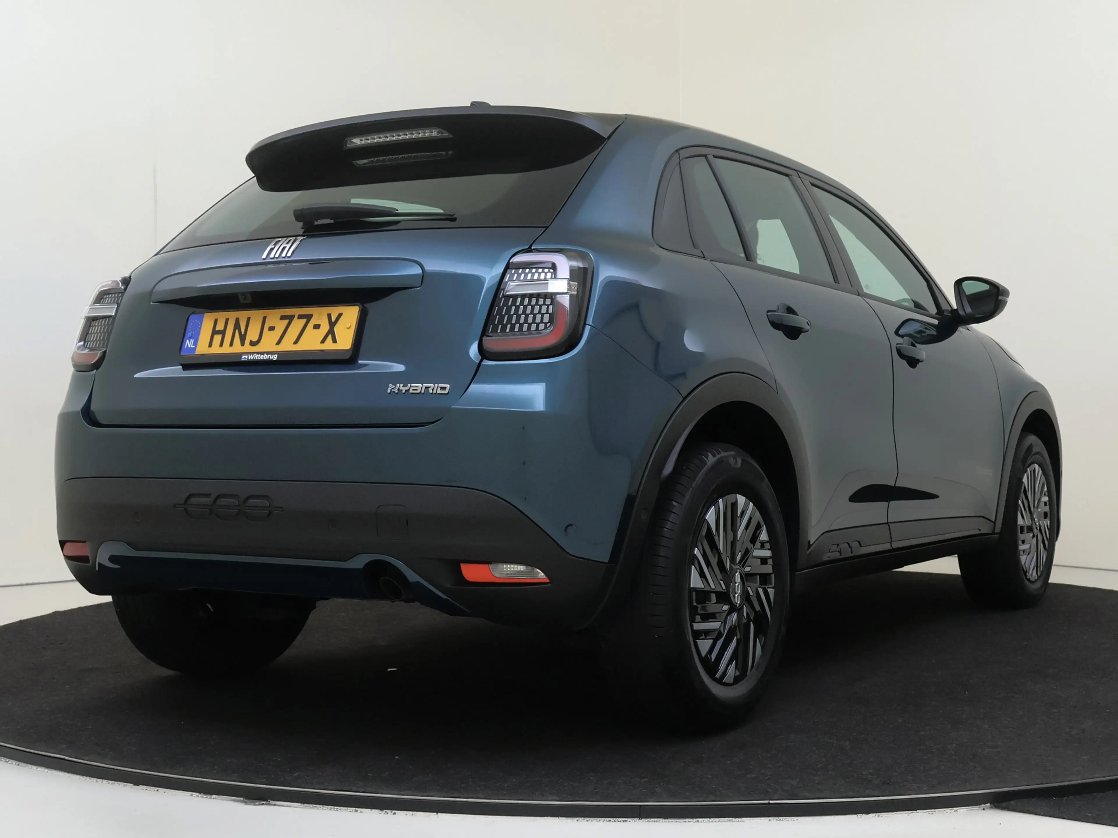 Fiat 600 1.2 Hybrid Urban — photo 11