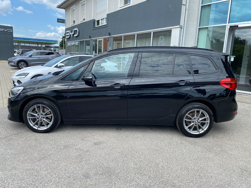 BMW 218 d Gran Tourer — photo 6