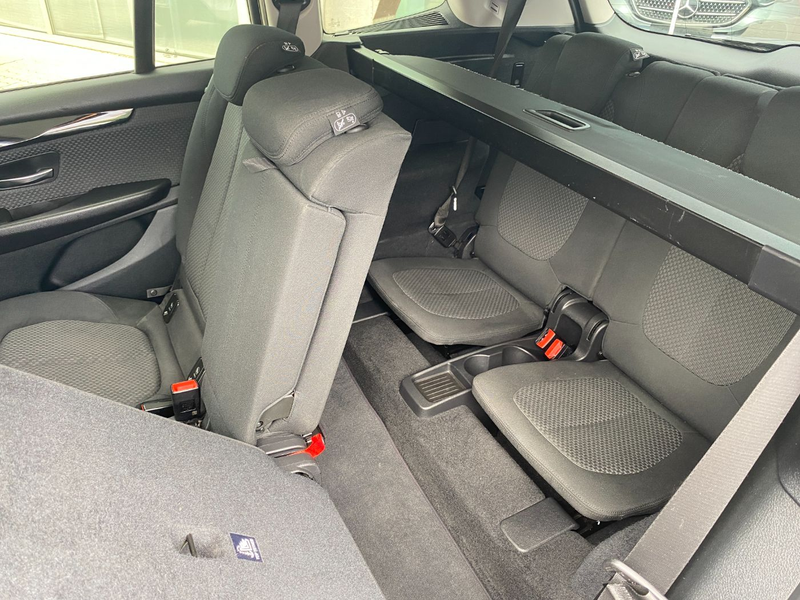 BMW 218 d Gran Tourer — photo 14