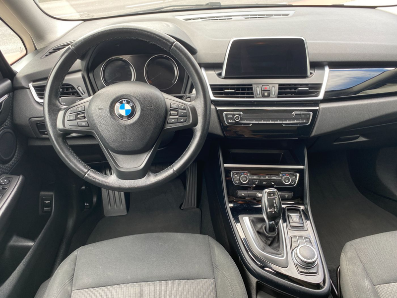 BMW 218 d Gran Tourer — photo 7
