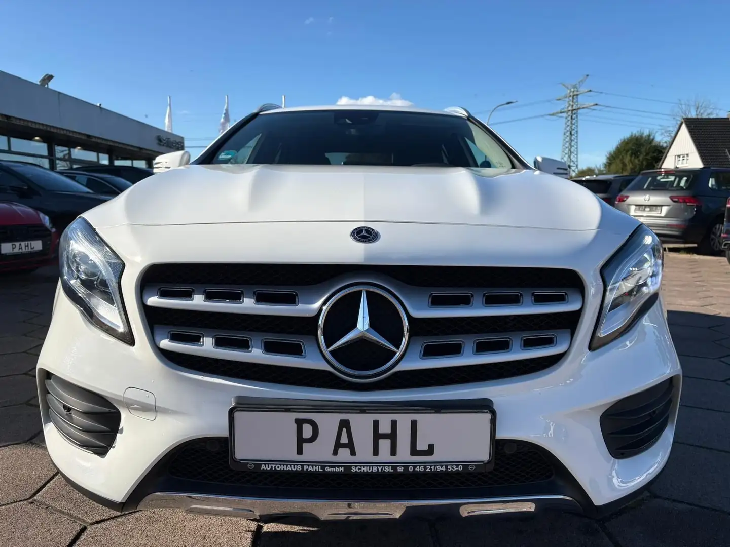 Mercedes-Benz GLA 200 Aut. AMG Line KAMERA KEYLESS NAVI LED Blanc - 2