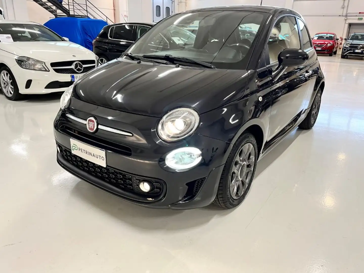 Fiat 500 1.0 Hybrid Connect Nero - 1