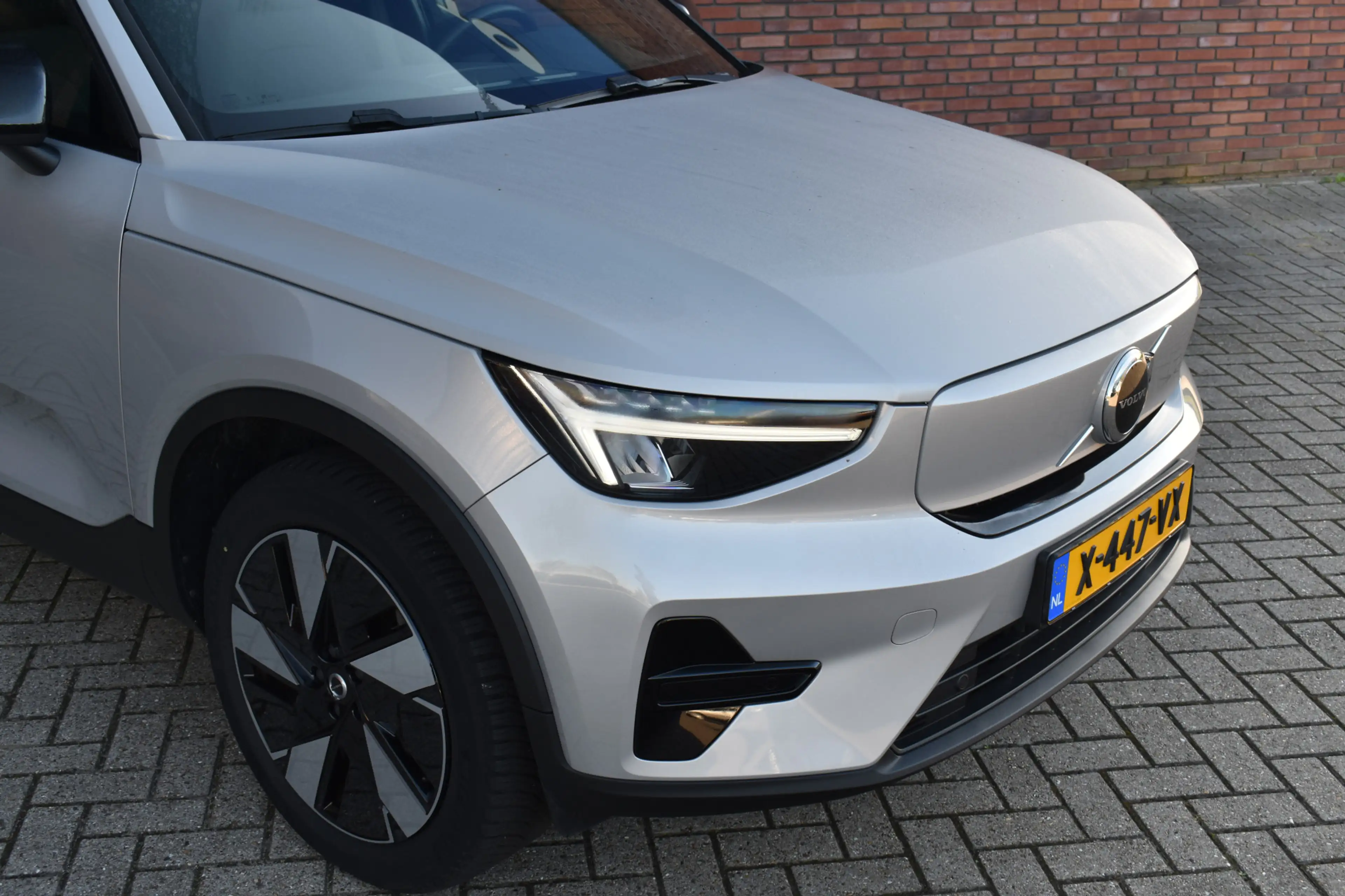 Volvo XC40 Single Motor Essential 69 kWh | Achteruitrijcamera — photo 2