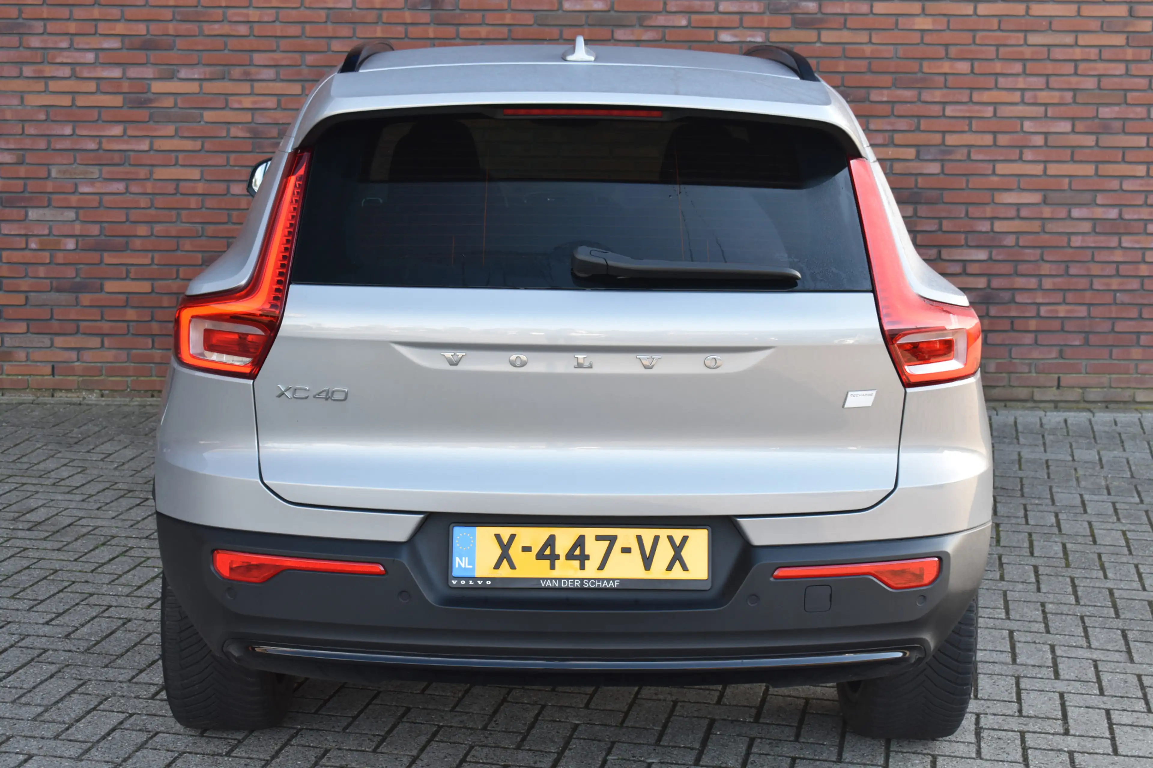 Volvo XC40 Single Motor Essential 69 kWh | Achteruitrijcamera — photo 13