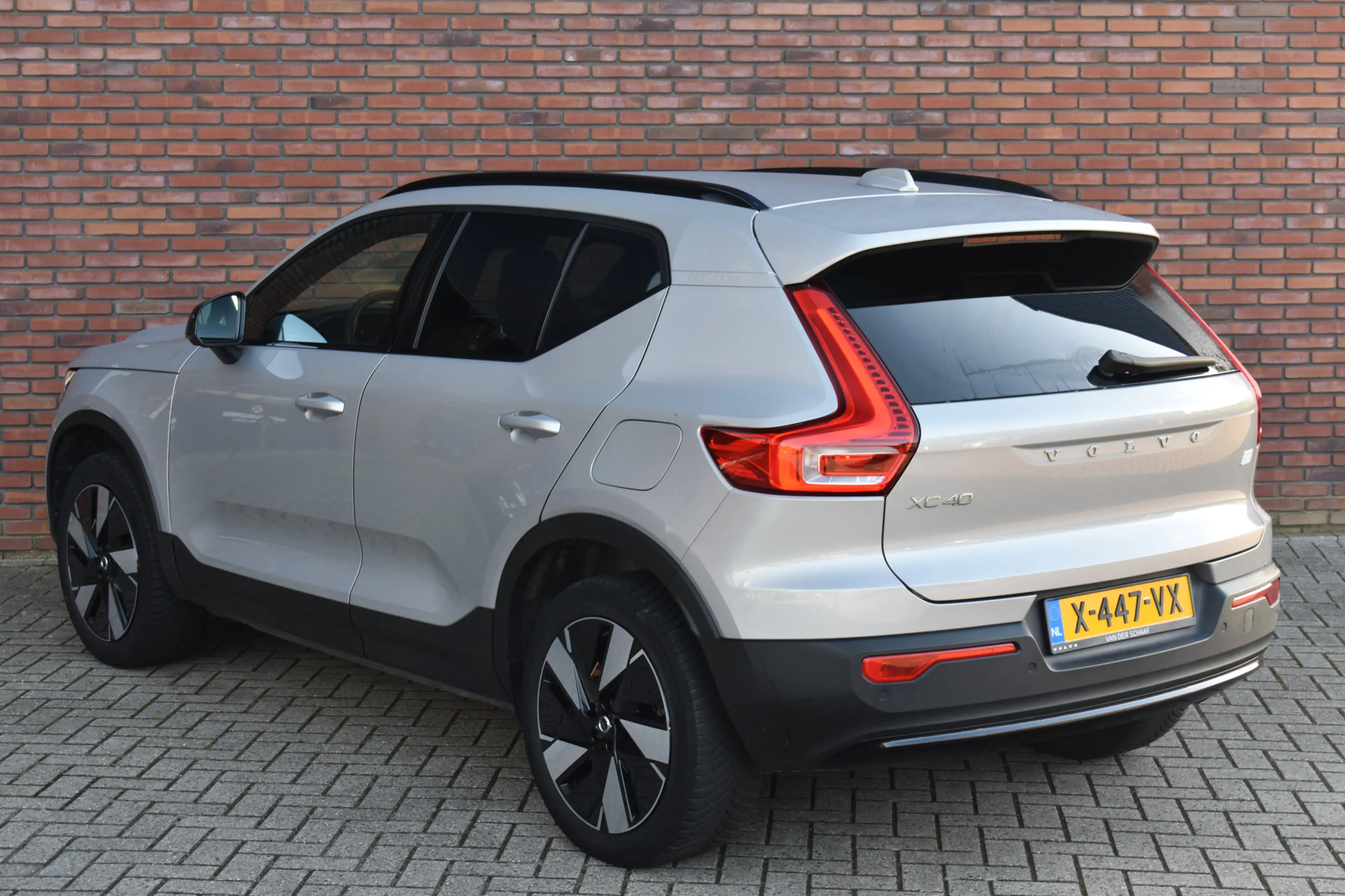 Volvo XC40 Single Motor Essential 69 kWh | Achteruitrijcamera — photo 5