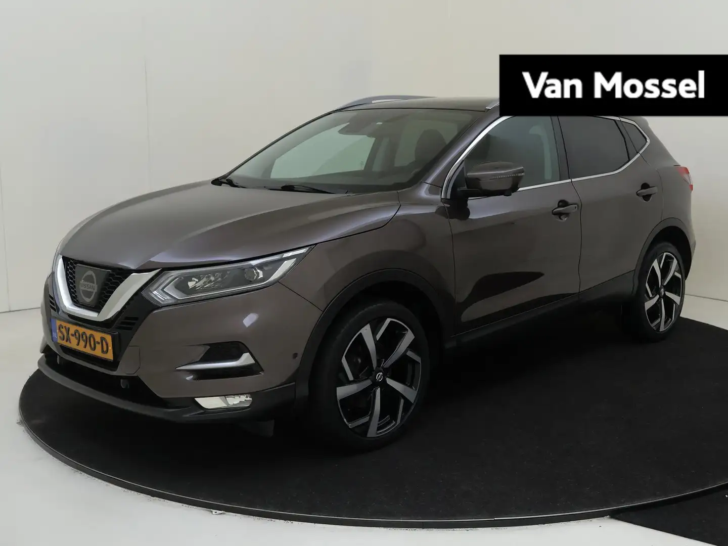 Nissan Qashqai 1.2 Tekna 115PK | Panoramadak | Navigatie | 360 Gr Brun - 1