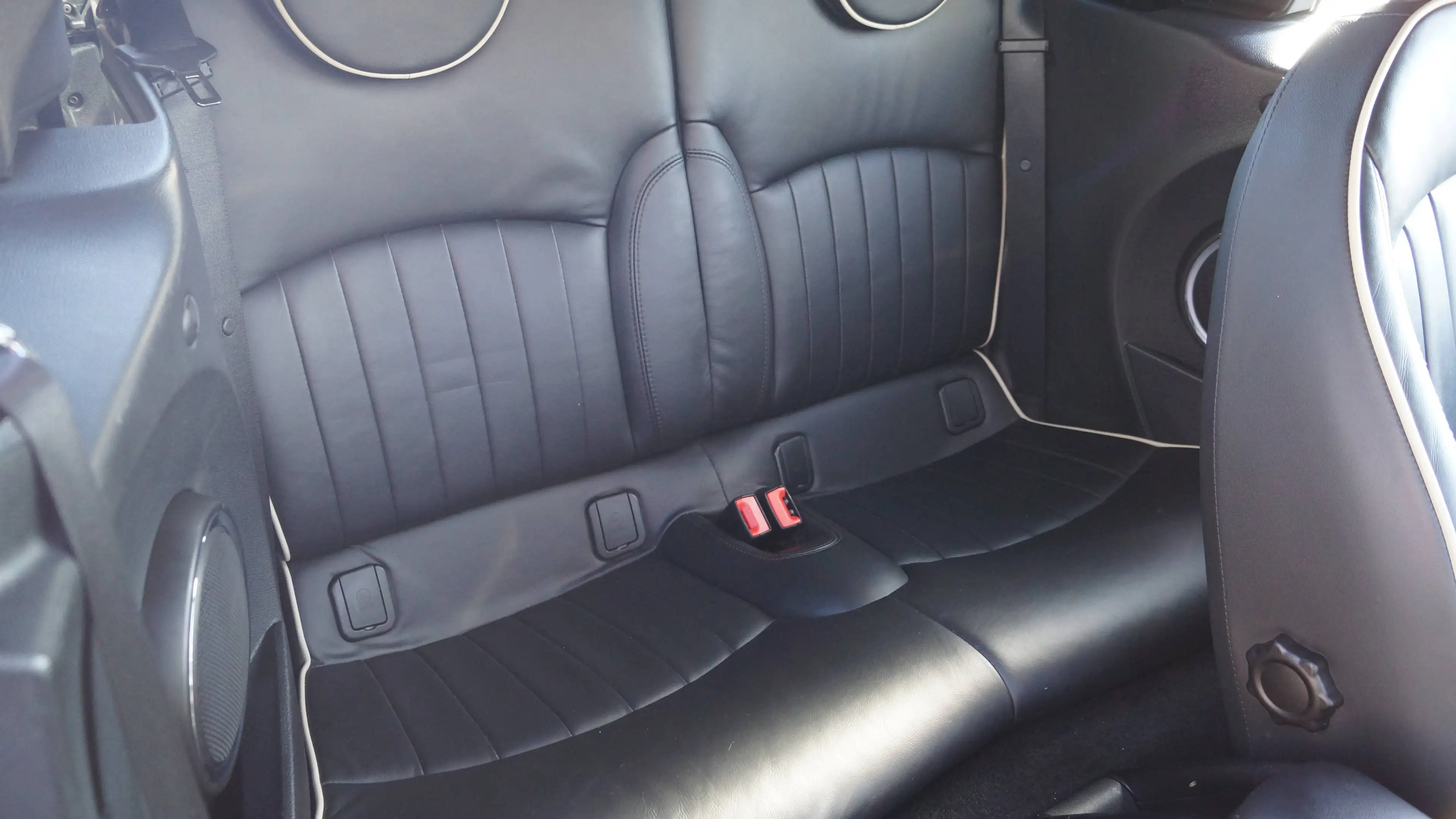 MINI Cooper Cabrio Cooper — photo 9